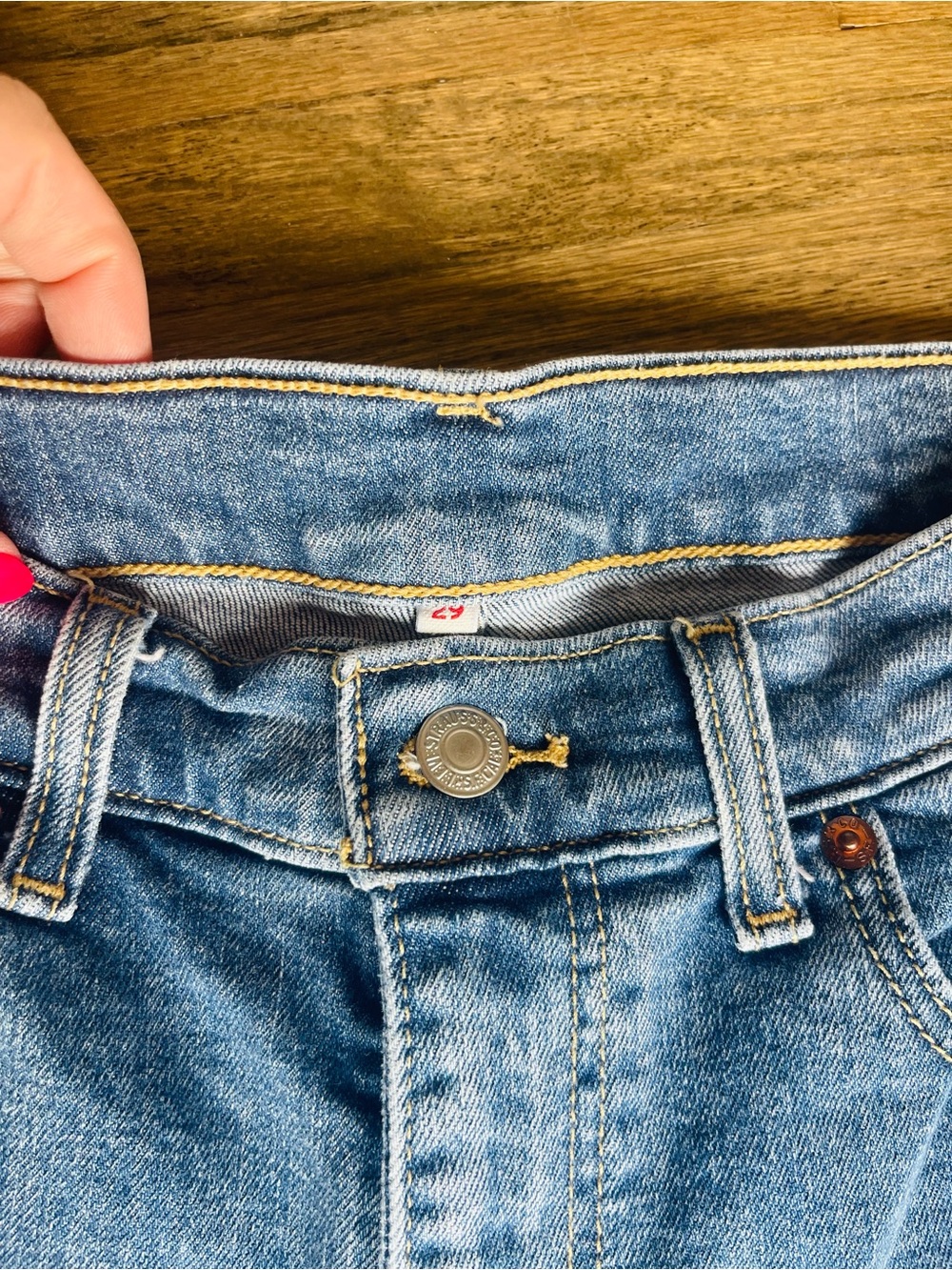 Levi's Light Blue Rolled-Hem Denim Shorts - Picture 3 of 3